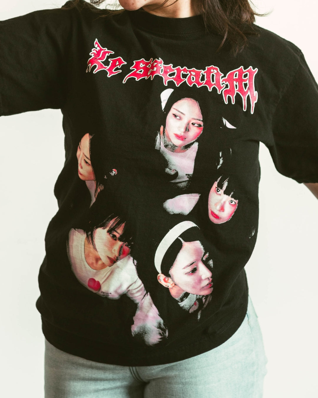 LE SSERAFIM METAL TEE